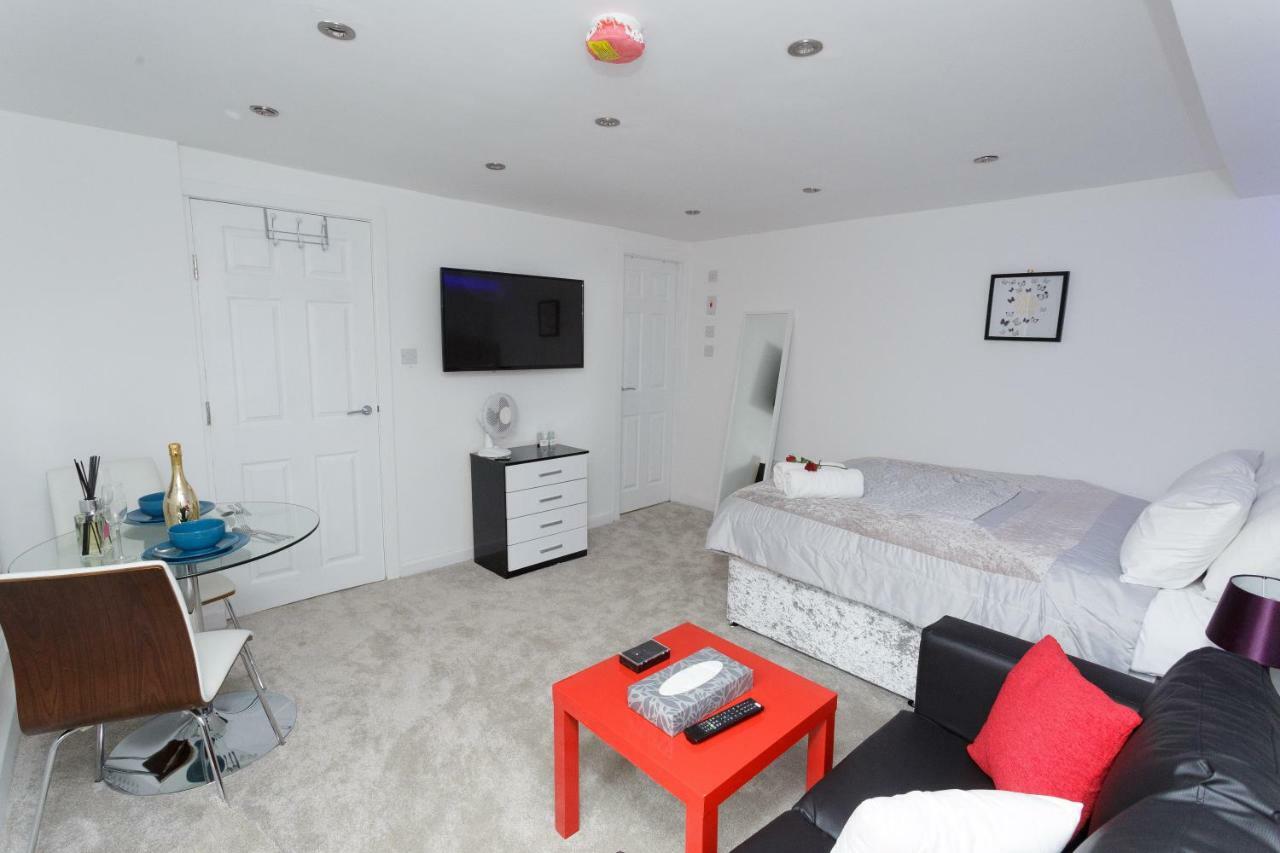 Clifton Bespoke Serviced Apartments Leeds  Exterior photo